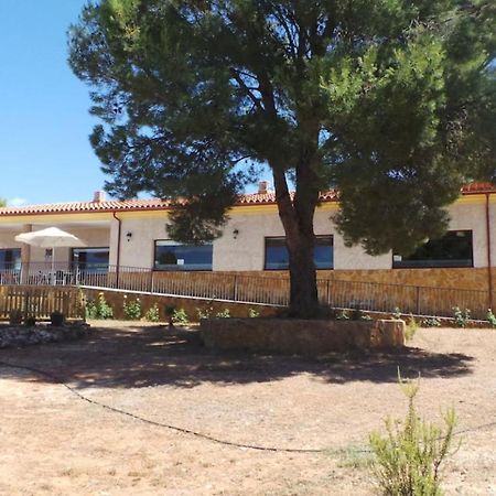 Hotel Restaurant Cau Blanch Useras Exterior foto